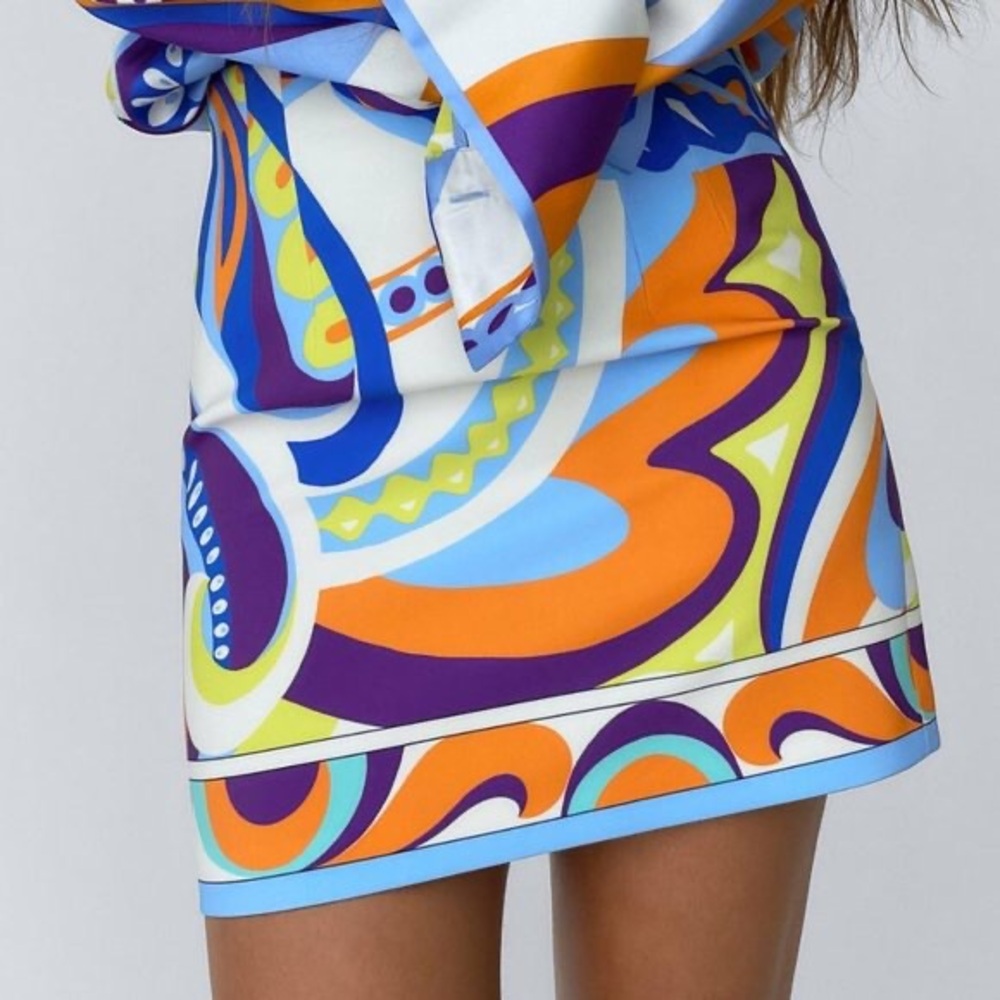 NWT Zara Viral multicolored Abstract Print Skirt 60’s XS
